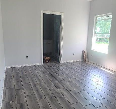 4th image of 806 E Buchanan Ave