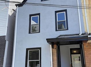 303 Green Ln, Philadelphia, PA 19128