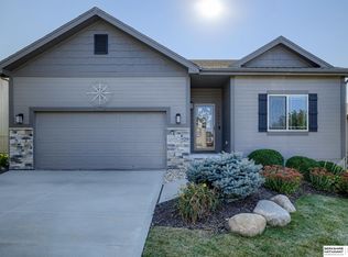 16311 Redman Ave, Omaha, NE 68116