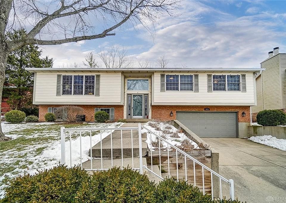 1st image of 1025 Gage Dr