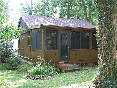 3rd image of 426 Poplar Ave