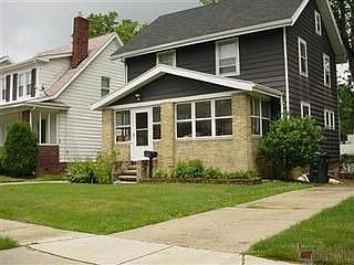 1st image of 259 Roosevelt Ave