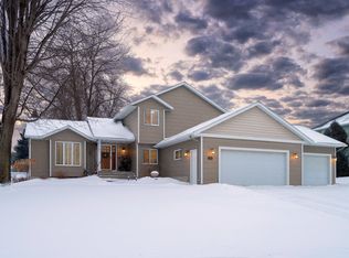 207 Essex Rd, Mankato, MN 56001
