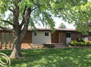 757 N Beck Rd, Canton, MI 48187