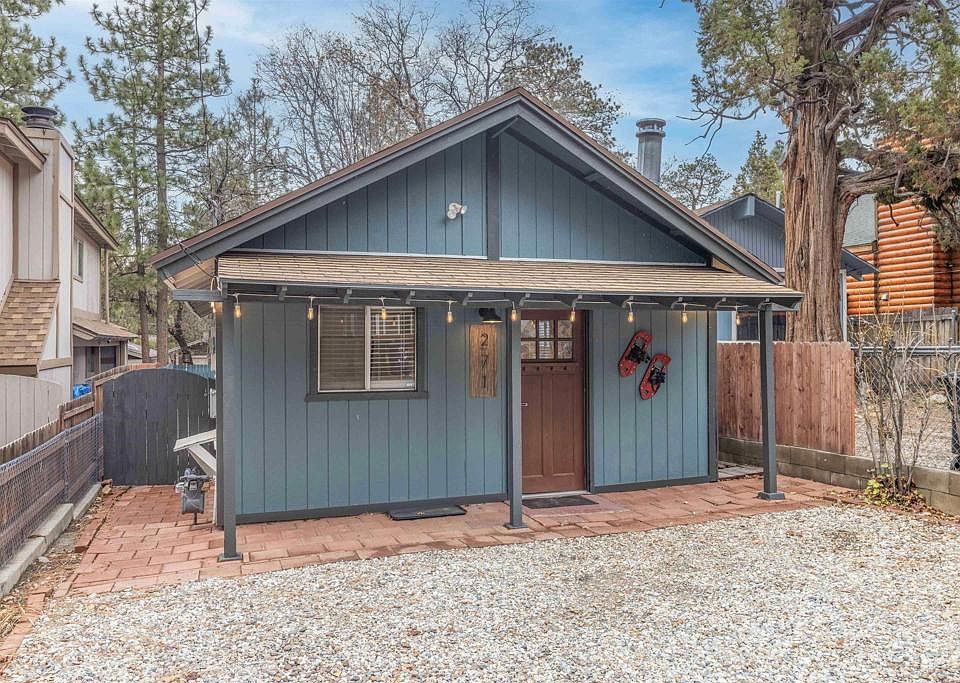 1st image of 271 Leonard Ln