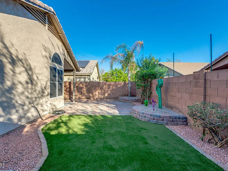 15703 N 33rd Pl — Photo 27