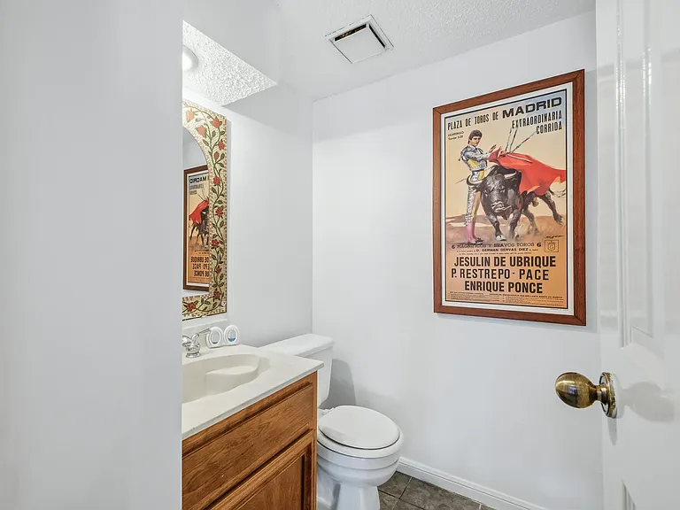 12800 Briar Forest Dr #106 — Photo 28
