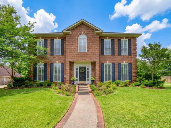 113 Oak Isle Dr, Longview, TX 75605