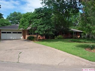 1418 Meadow Ln, Bartlesville, OK 74006