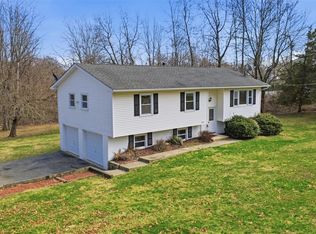 238 Ridge Rd, Marlboro, NY 12542