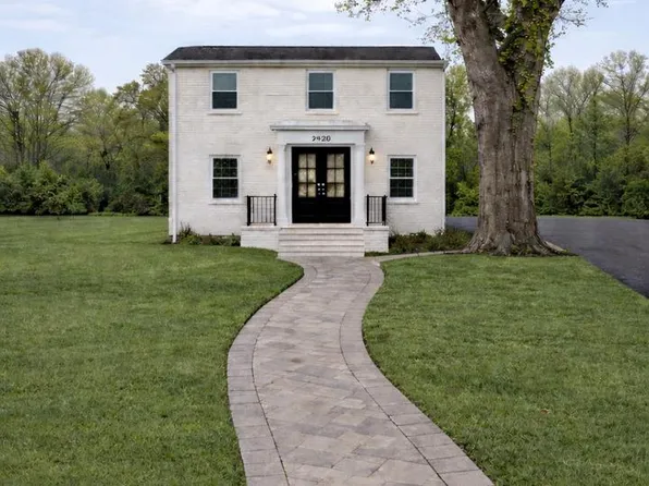 6420 Spring Ter, Falls Church, VA 22042