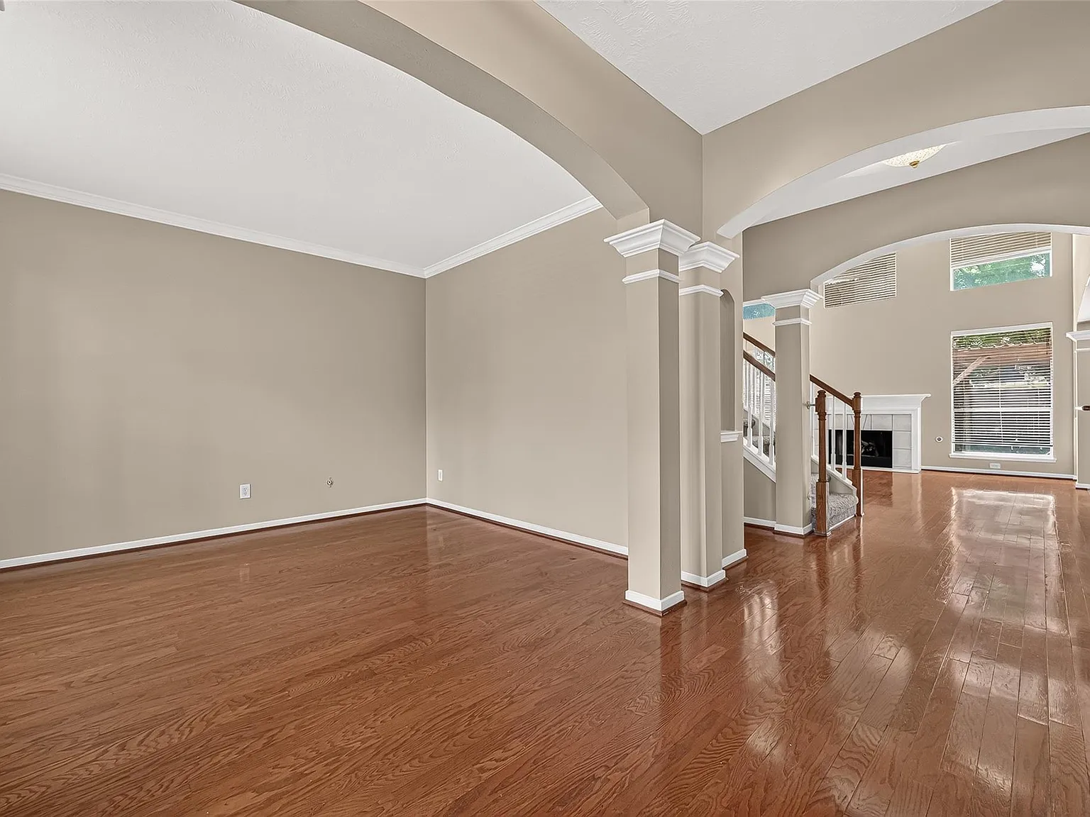 4 bed, 2.5 bath, 3021 sqft, $2,895 — Photo 3