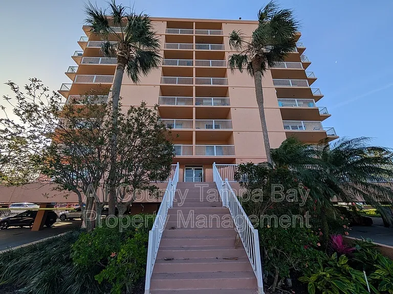 7430 Sunshine Skyway Ln S #201 — Photo 2
