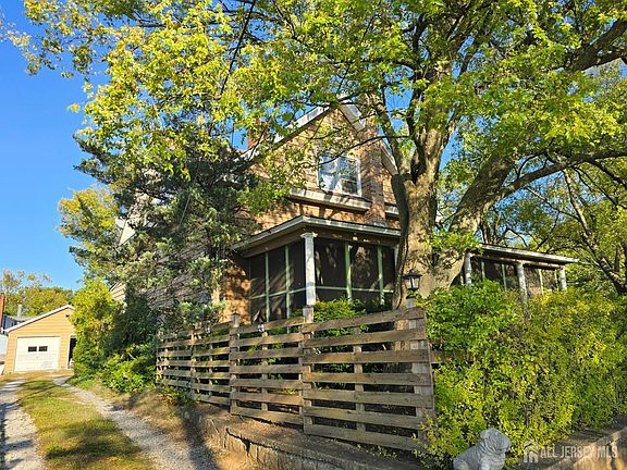 5th image of 112 Creek Rd