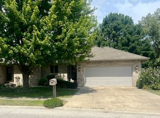 131 Meadows Rd N, Bourbonnais, IL 60914