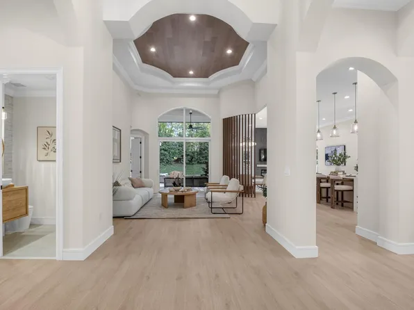 9722 Napoli Woods Lane, Delray Beach, FL 33446