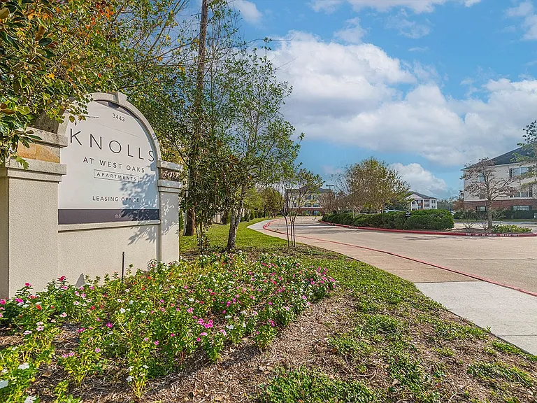 Knolls at West Oaks — Photo 24