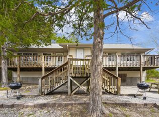 152 & 154 Deepwater Cir, Reeds Spring, MO 65737