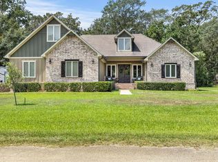 328 Creekwood Dr, Huntington, TX 75949