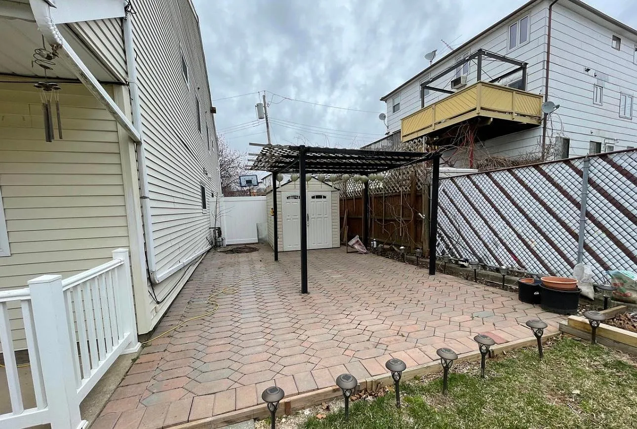 2 Dreyer Ave — Photo 3
