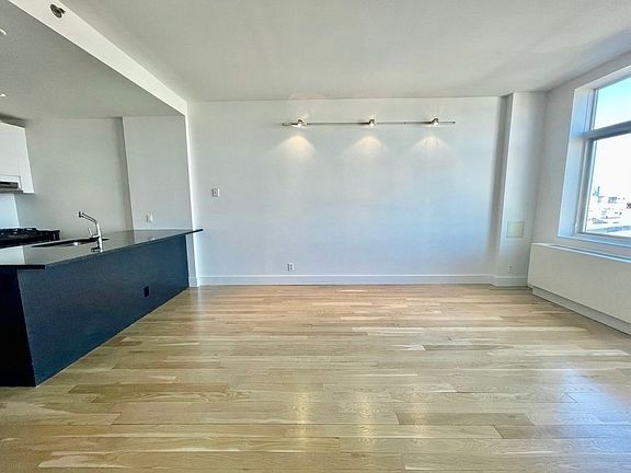 3rd image of 129 Troutman St #217