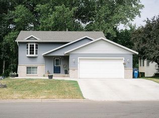 441 13th Ave S, Sauk Rapids, MN 56379
