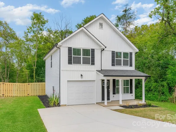 613 Elm St, Mount Holly, NC 28120