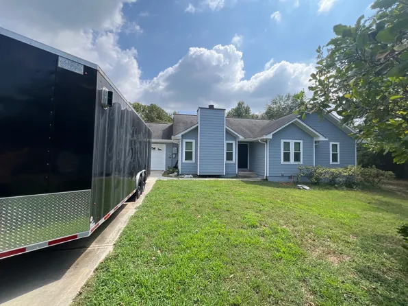 5017 Old Orr Rd, Flowery Branch, GA 30542