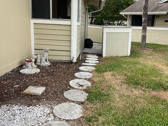 4th image of 3018 Sail Pointe Cir #4-B