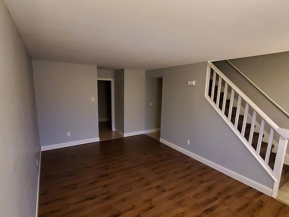 3rd image of 1102 Caulks Hill Rd