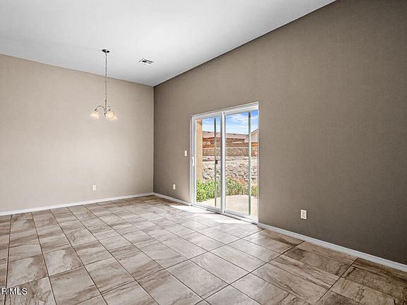 4th image of 806 Hc Gilbert Minjares Dr #A
