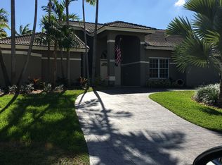 8482 SW 169th Ter, Palmetto Bay, FL 33157