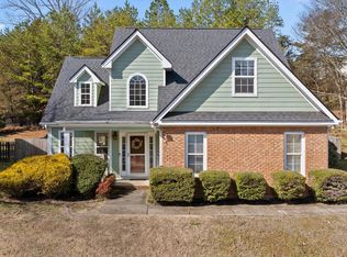 6815 Huntcliff Dr, Ooltewah, TN 37363