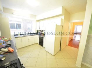 811 Washington St APT 1, Brookline, MA 02446