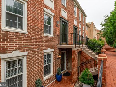3277 Sutton Pl NW APT C, Washington, DC, 20016
