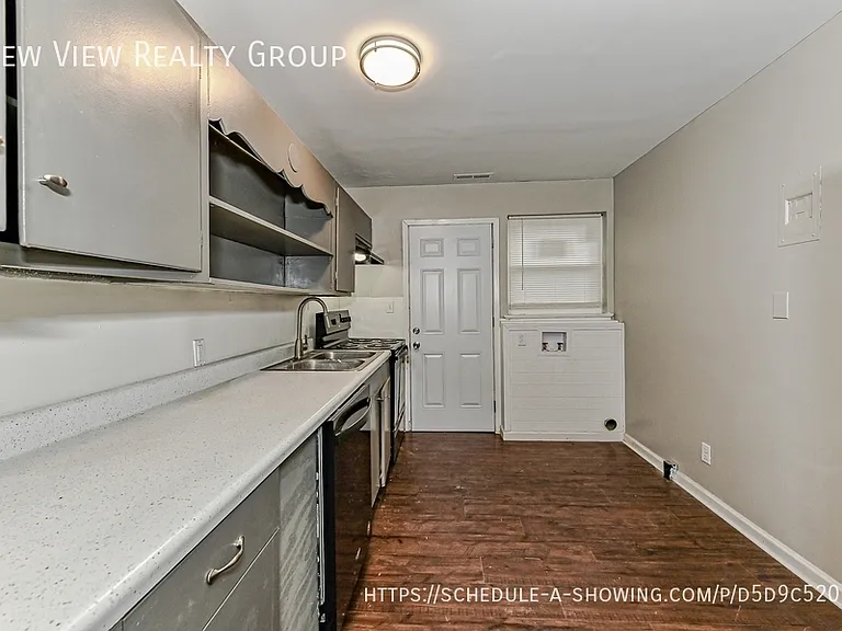 3458 Washburn Ave — Photo 8