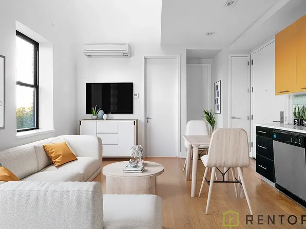 105 Vanderveer Street image 1 of 7