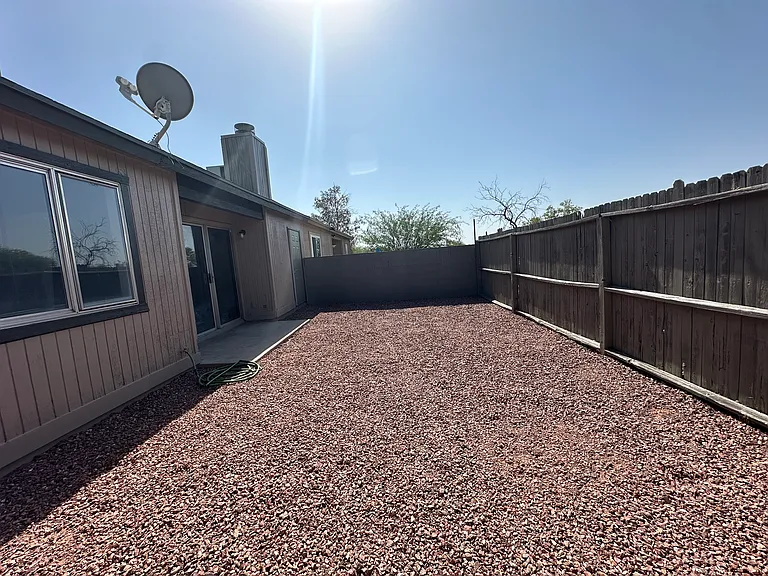 5130 S Montana Pl — Photo 8