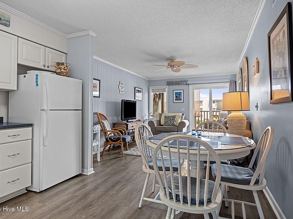 3rd image of 2008 E Ft Macon Road #H-11