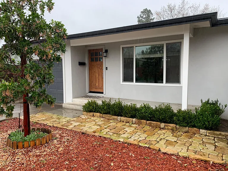 17995 Los Banos Dr — Photo 16