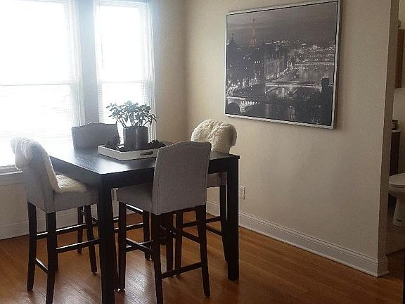 5th image of 1962 W Leland Ave APT 2