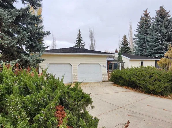 1172 S 200 Newcastle Pl, Drumheller, AB T0J 0Y2