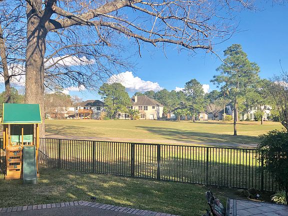 3rd image of 18402 Bluewater Cove Dr
