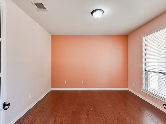 5th image of 18905 Boulder Crest Dr