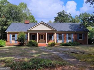 73 W Wright St, Winder, GA 30680