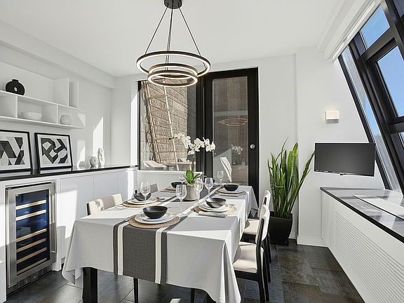 5th image of 309 E 49th St APT 21A