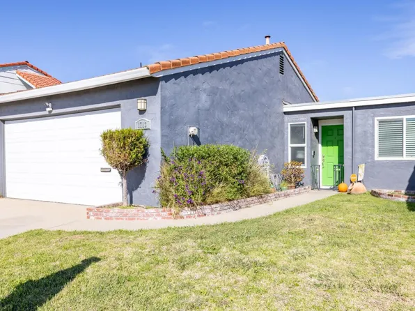 1713 Madrid Cir, Salinas, CA 93906