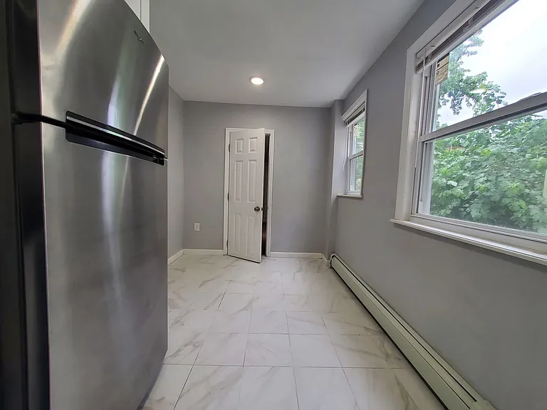 174 Hopkins Ave #3 — Photo 2