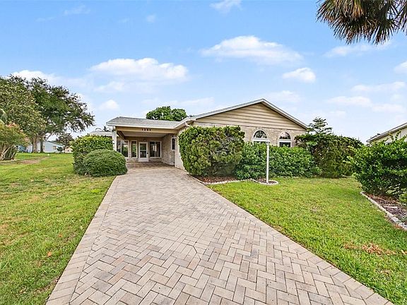 3rd image of 1204 Maria Ct