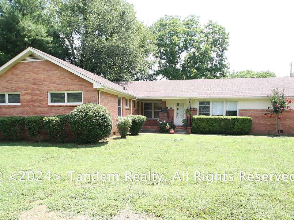 1st image of 220 Heady Dr #B